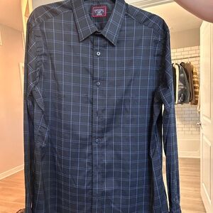 Untuckit Men's dress shirt